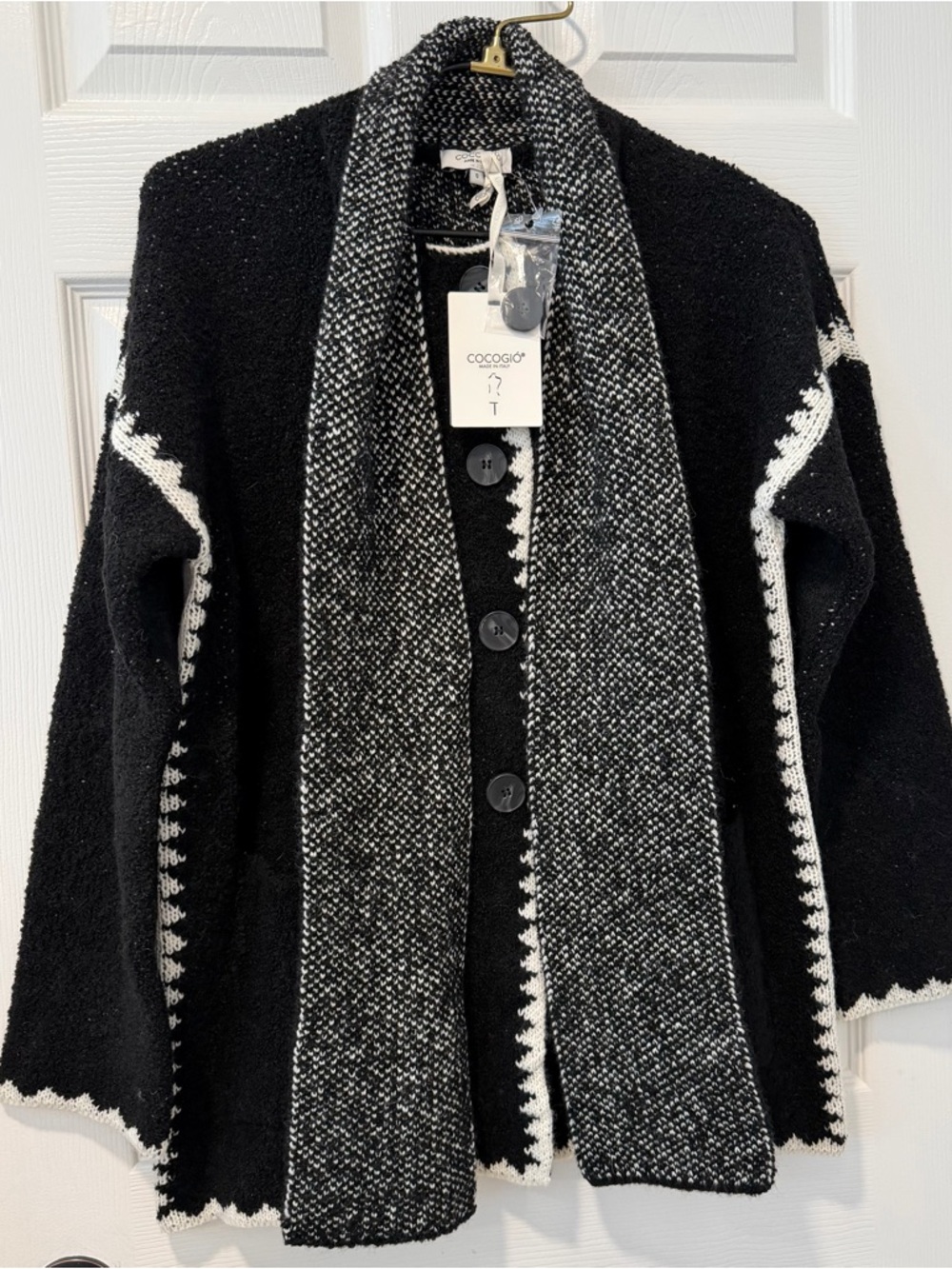 NWT Cocogio Women S Black & White Button-Front Shawl Collar Cardigan Built-Scarf